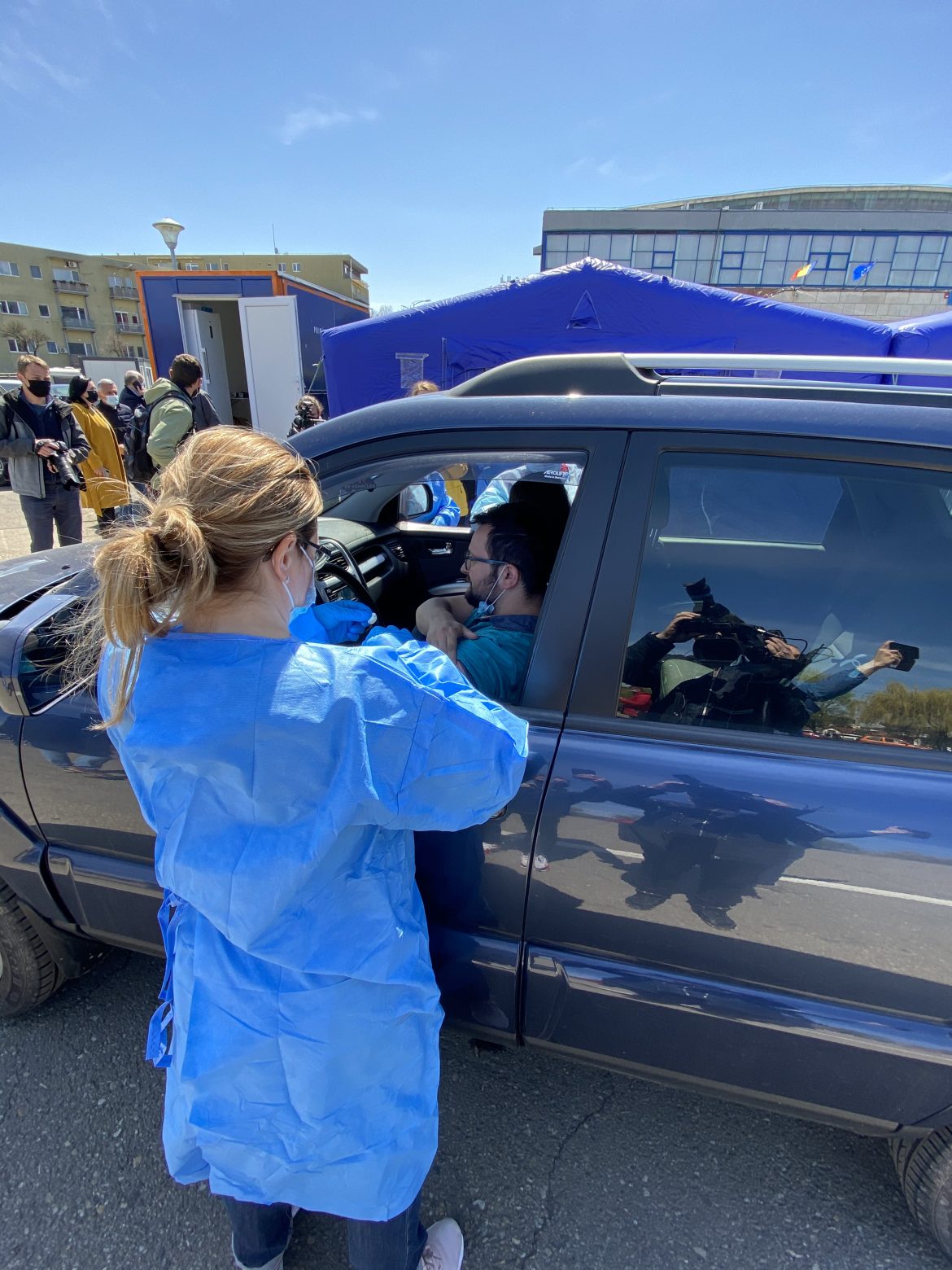 715AB977-4F3B-4B8E-B4B7-17F2F0EF229E