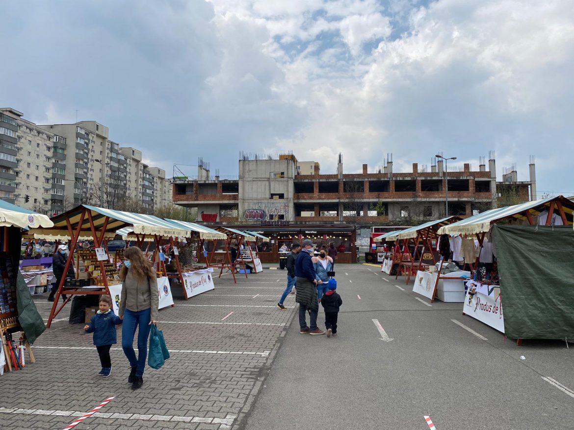 FOTO. Piața volantă, gură de aer pentru micii producătorii clujeni