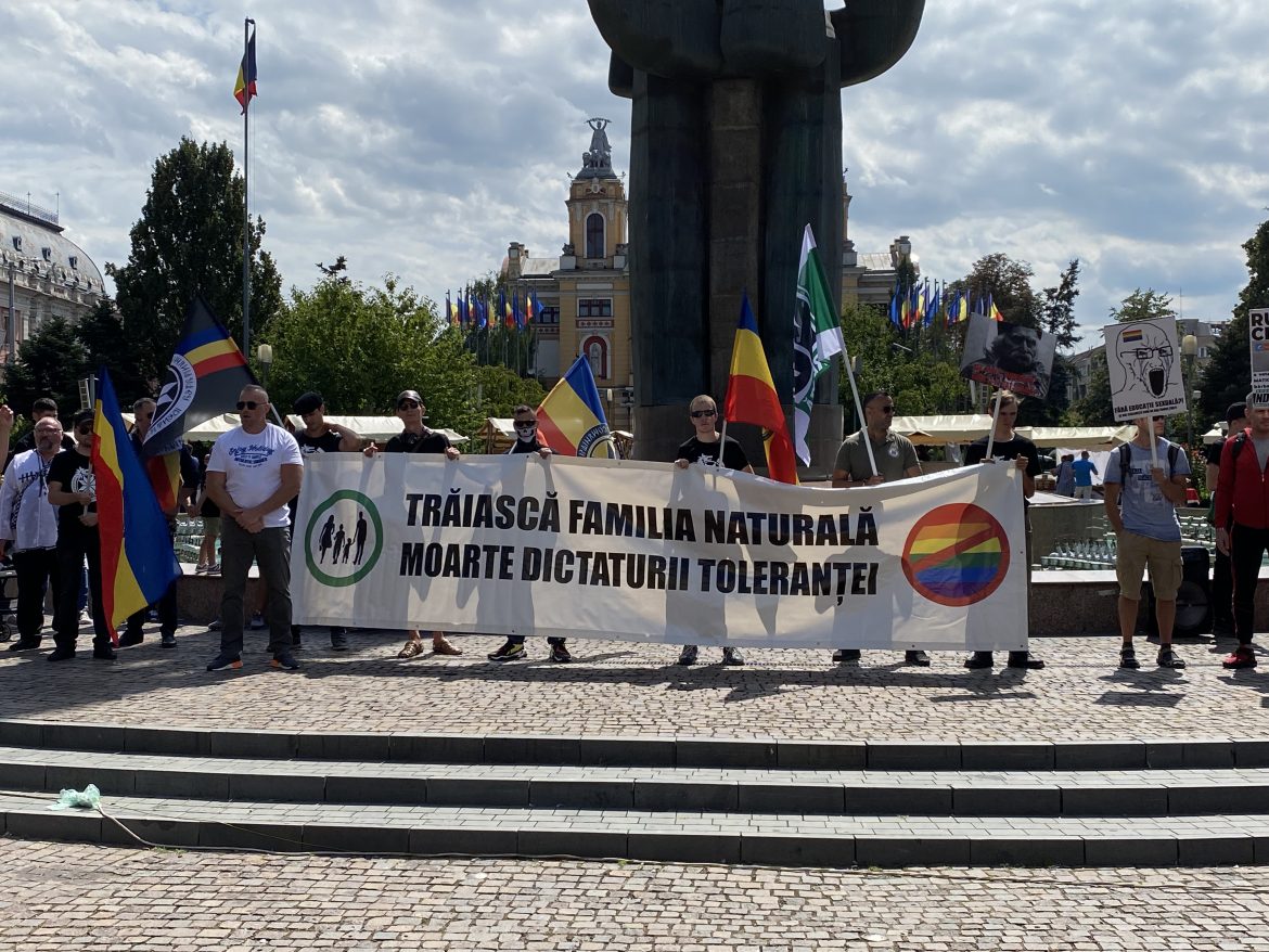 545F002C-ED4E-4BA9-9890-EFCB2FFD86C0