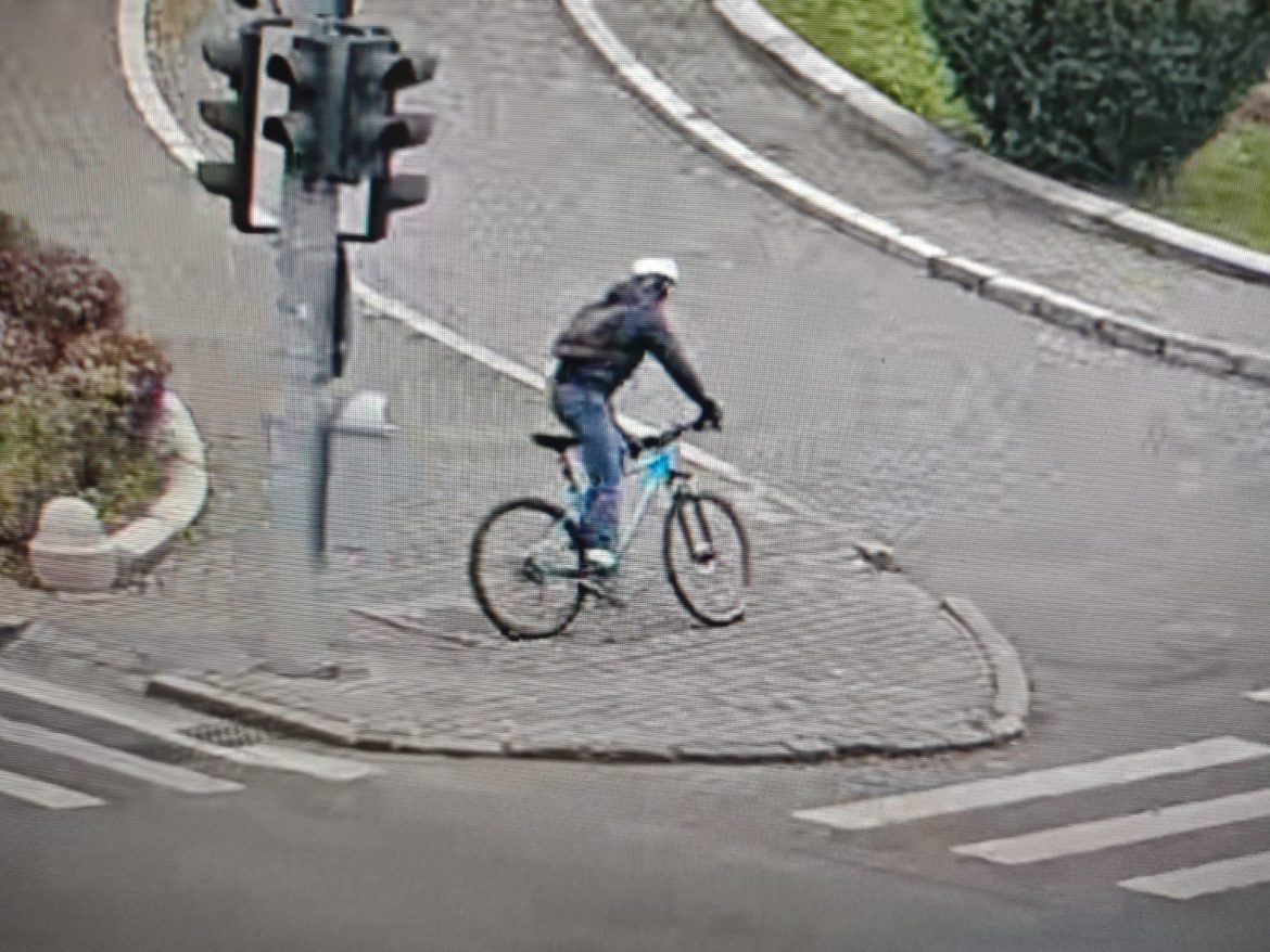 biciclist Pta Stefan cel Mare (6)