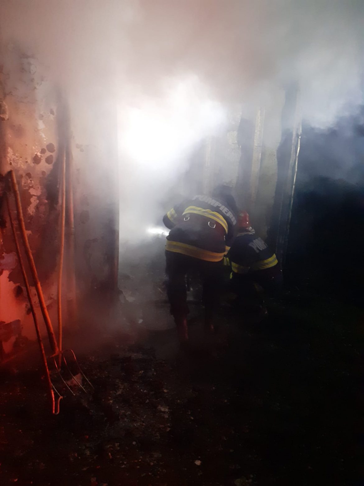 incendiu calatele