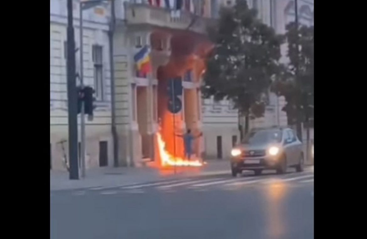 incendiu-usa-primaria