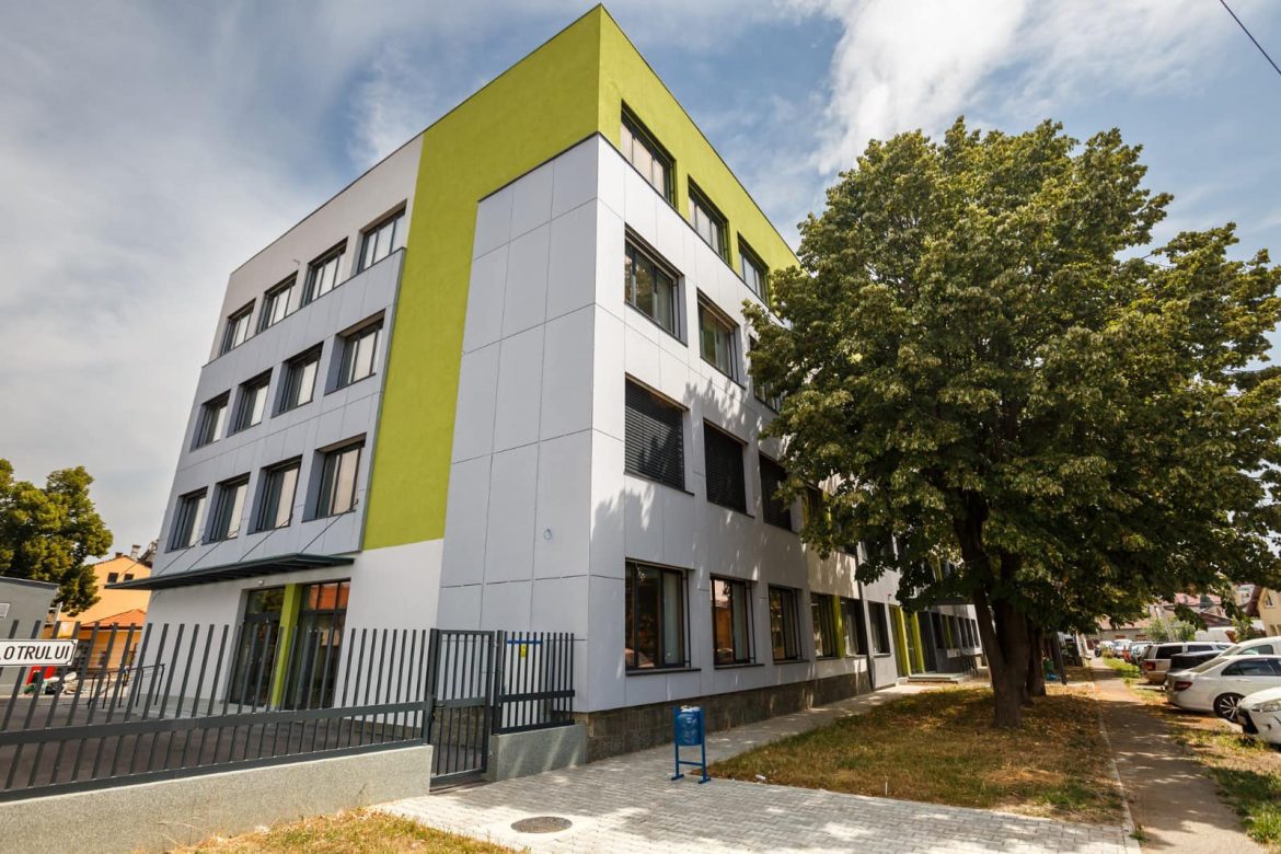 362228917_827775722052446_2032696673554286827_n